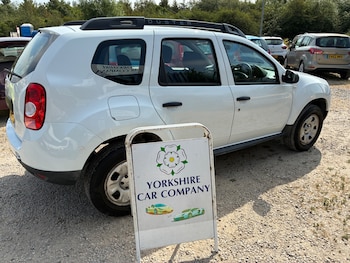 Used Dacia Duster 2015 for sale - 79364938: Photo