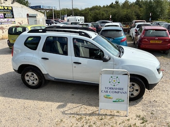 Used Dacia Duster 2015 for sale - 79364938: Photo