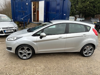 Used Ford Fiesta 2013 for sale - 77406208: Photo