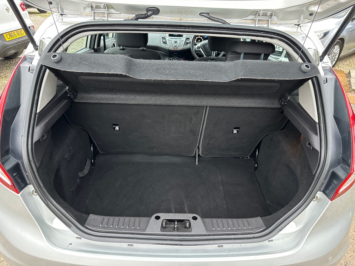 Used Ford Fiesta 2013 for sale - 77406208: Photo 6