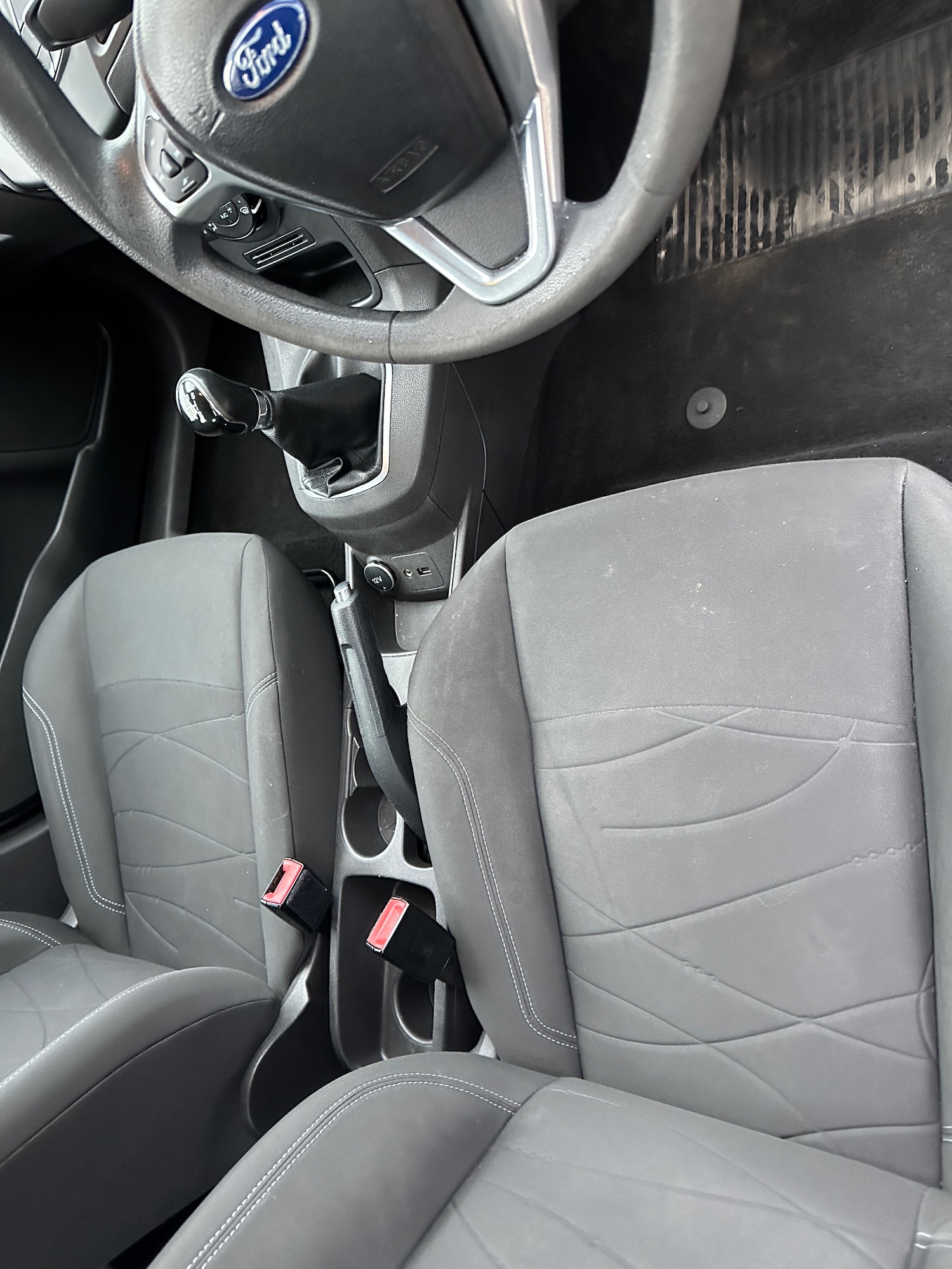 Used Ford Fiesta 2013 for sale - 77406208: Photo 9