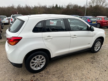 2014 (14) - 1.6 2 5dr