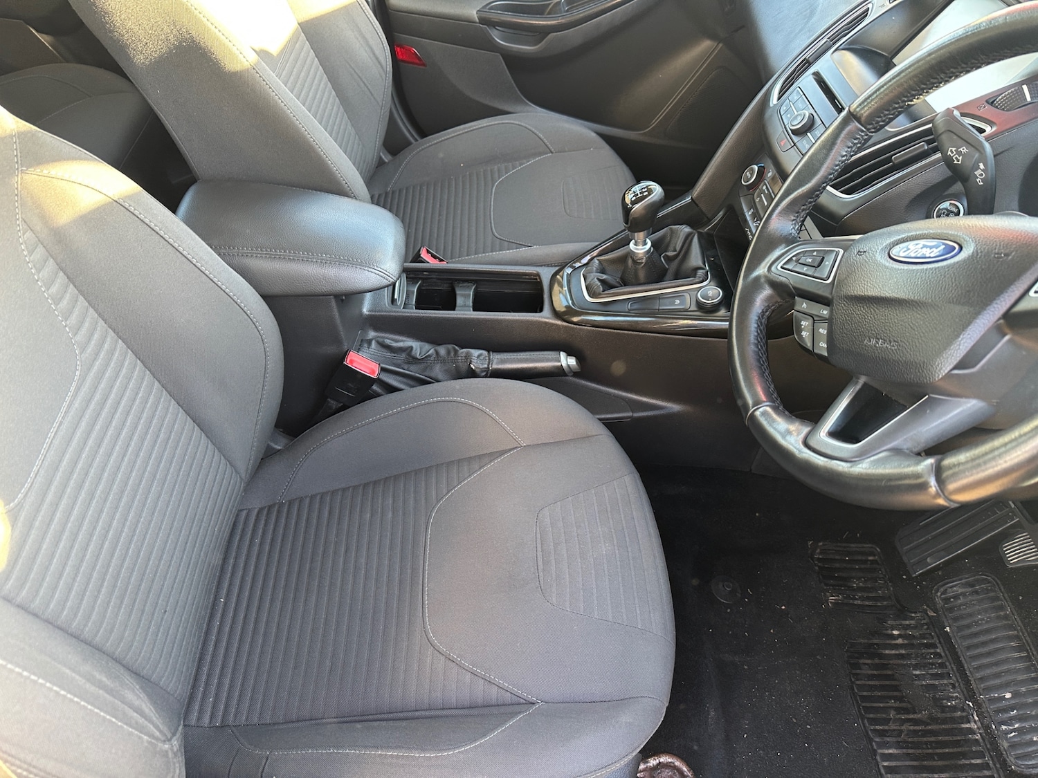 Used Ford Focus 2015 for sale - 76707421: Photo 12