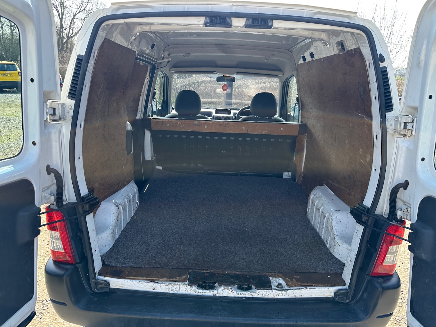 Used Citroen Berlingo 2009 for sale - 77946142: Photo 12