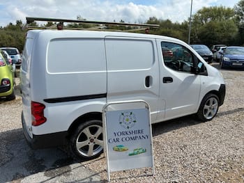 Used Nissan NV200 2015 for sale - 79662521: Photo