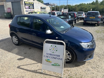 Used Dacia Sandero 2017 for sale - 78764824: Photo