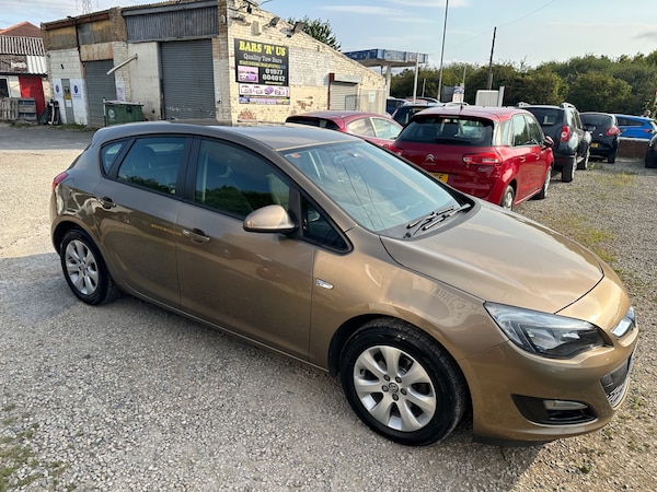 Used Vauxhall Astra 2014 for sale - 75496795: Photo 3