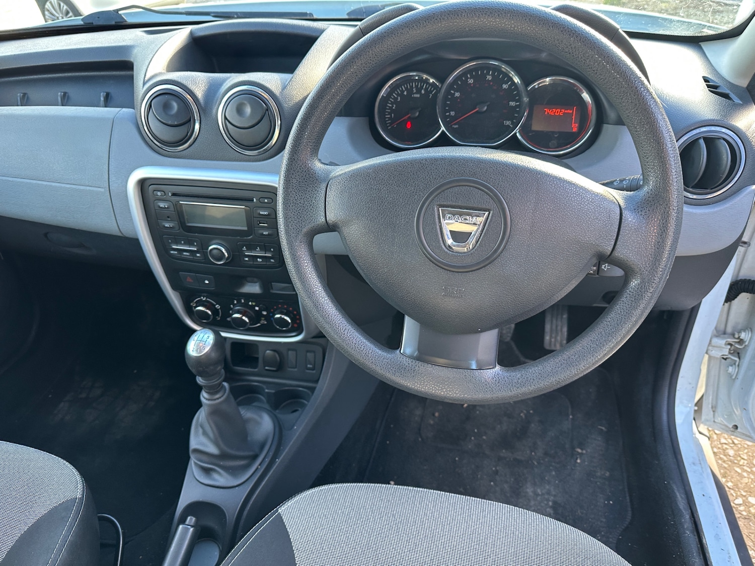 Used Dacia Duster 2015 for sale - 76640078: Photo 10