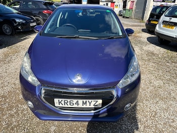 Used Peugeot 208 2014 for sale - 75932267: Photo