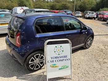 Used Volkswagen up! 2015 for sale - 79525864: Photo