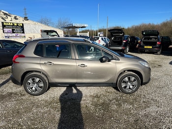 Used Peugeot 2008 2014 for sale - 77555883: Photo