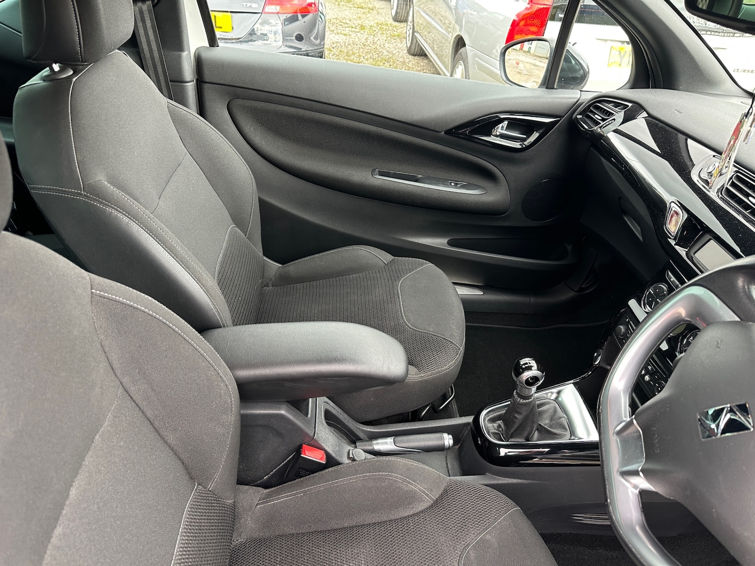 Used Citroen DS3 2011 for sale - 78065565: Photo 9