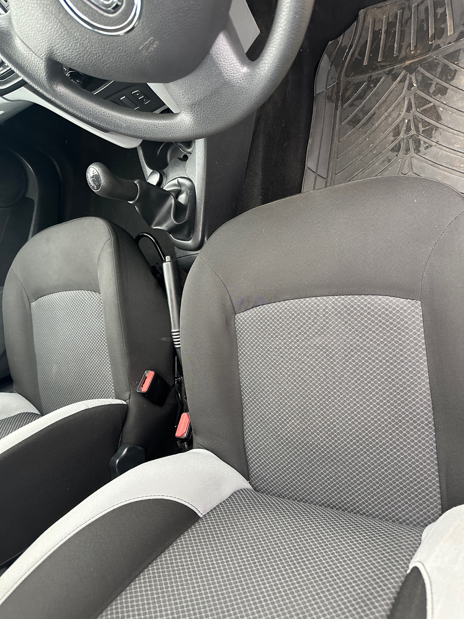 Used Dacia Sandero 2013 for sale - 76555294: Photo 12