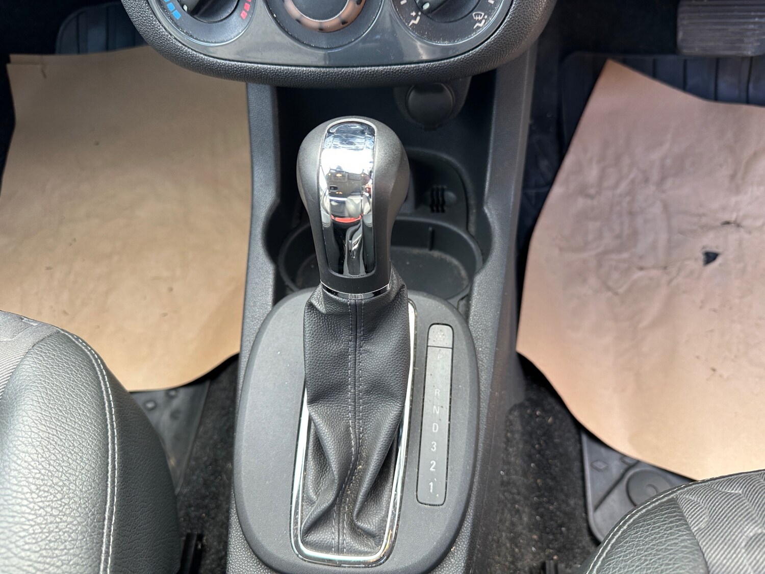 Used Vauxhall Corsa 2012 for sale - 76342070: Photo 12