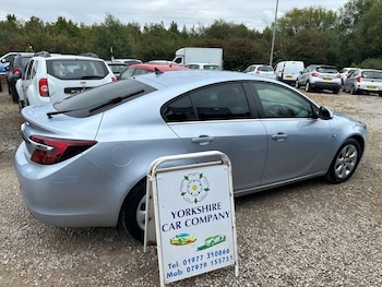 Vauxhall - Insignia