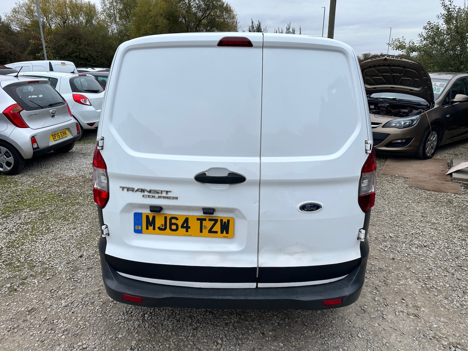 Used Ford Transit Courier 2014 for sale - 76273199: Photo 10