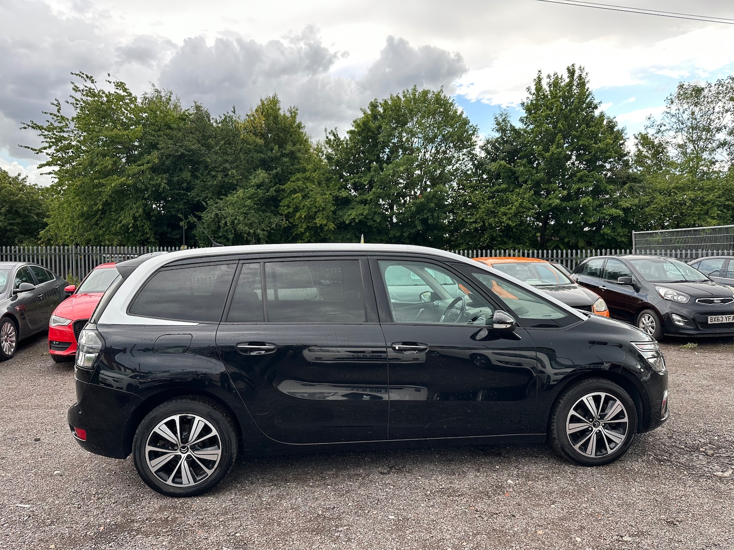 Used Citroen C4 Grand Picasso 2016 for sale - 76469134: Photo 2