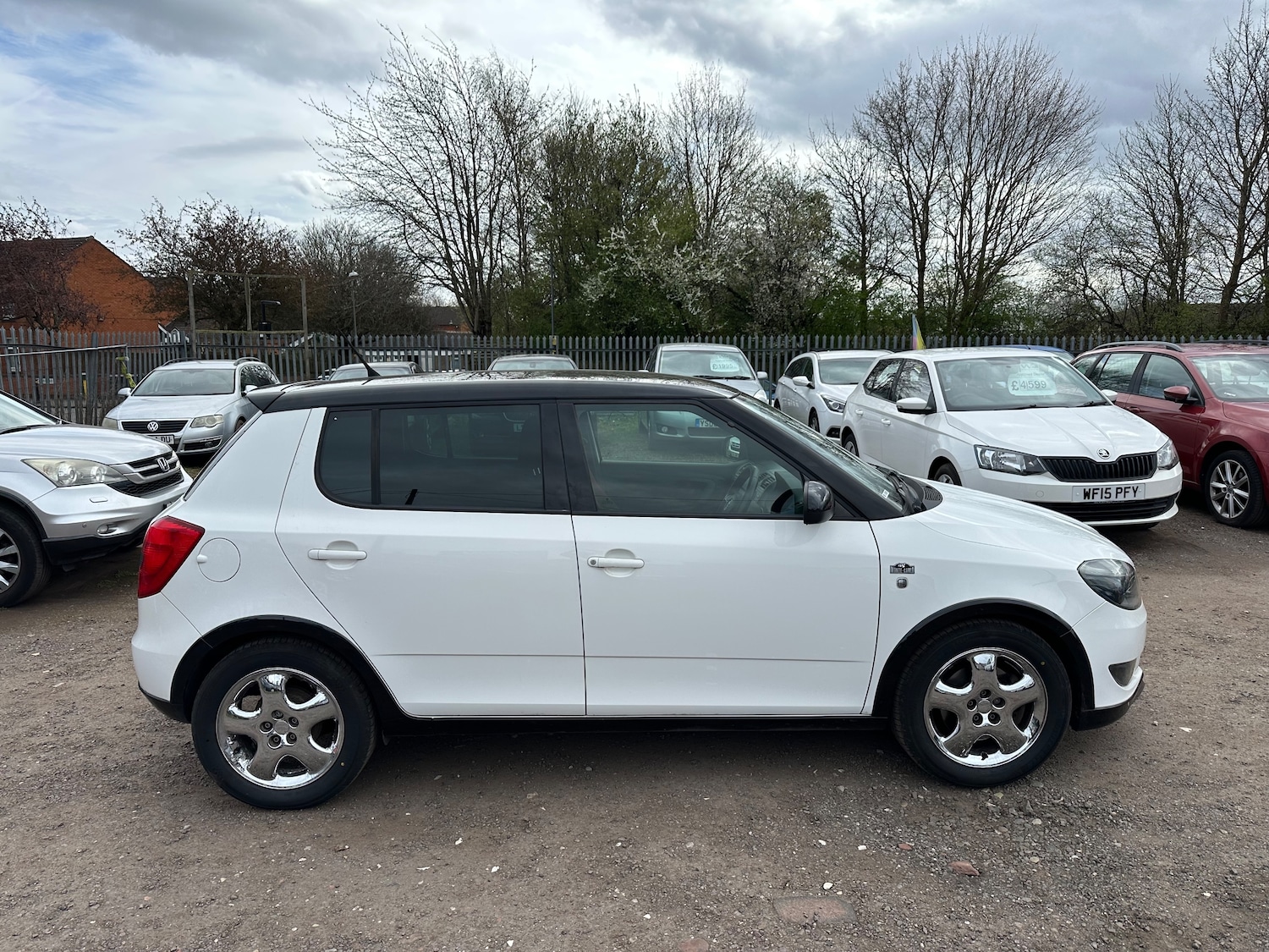 Used Skoda Fabia 2013 for sale - 76469102: Photo 2