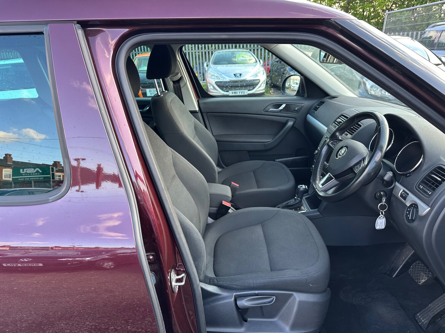 Used Skoda Yeti 2014 for sale - 76469087: Photo 10