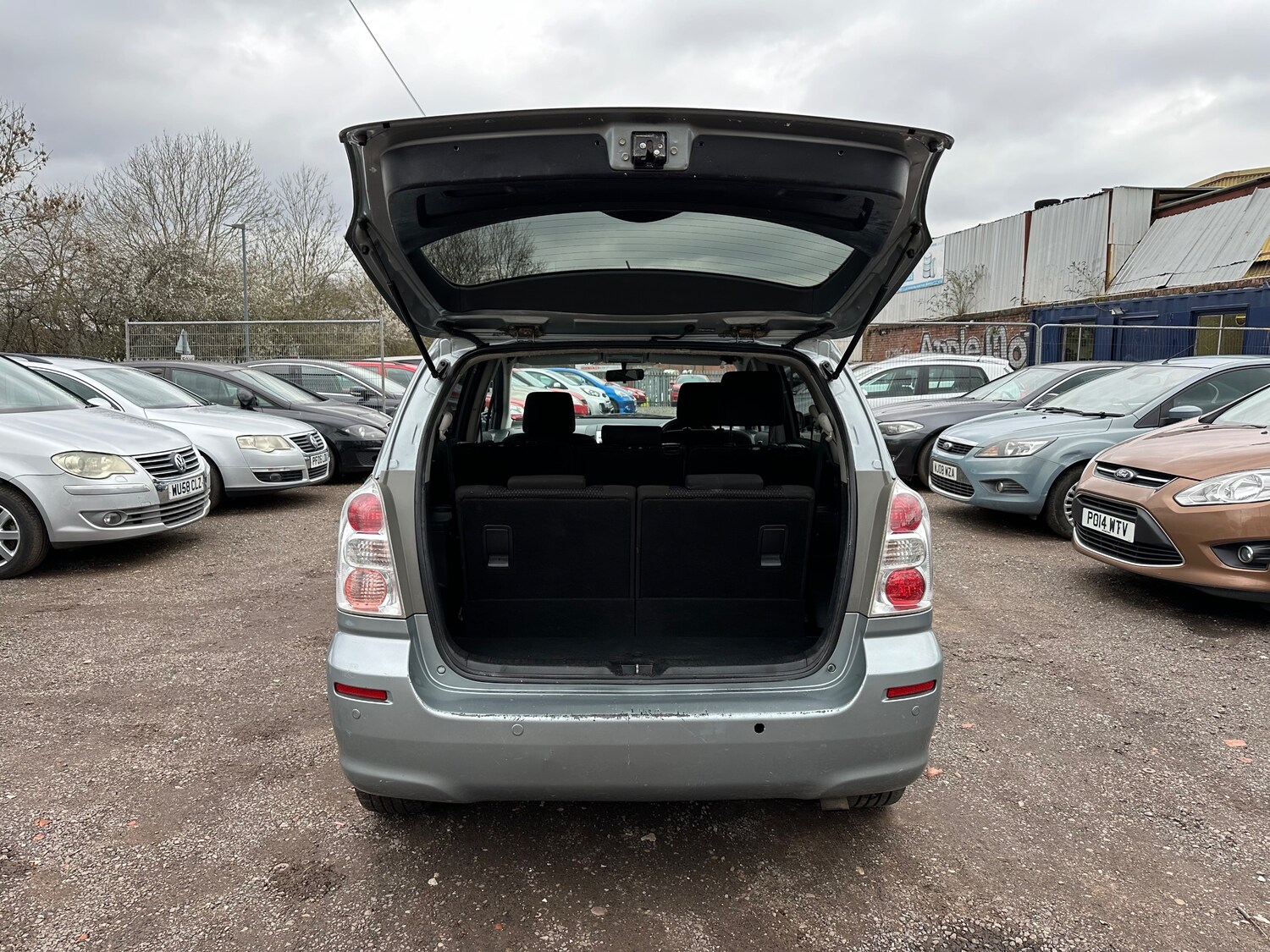 Used Toyota Verso 2008 for sale - 76469112: Photo 12