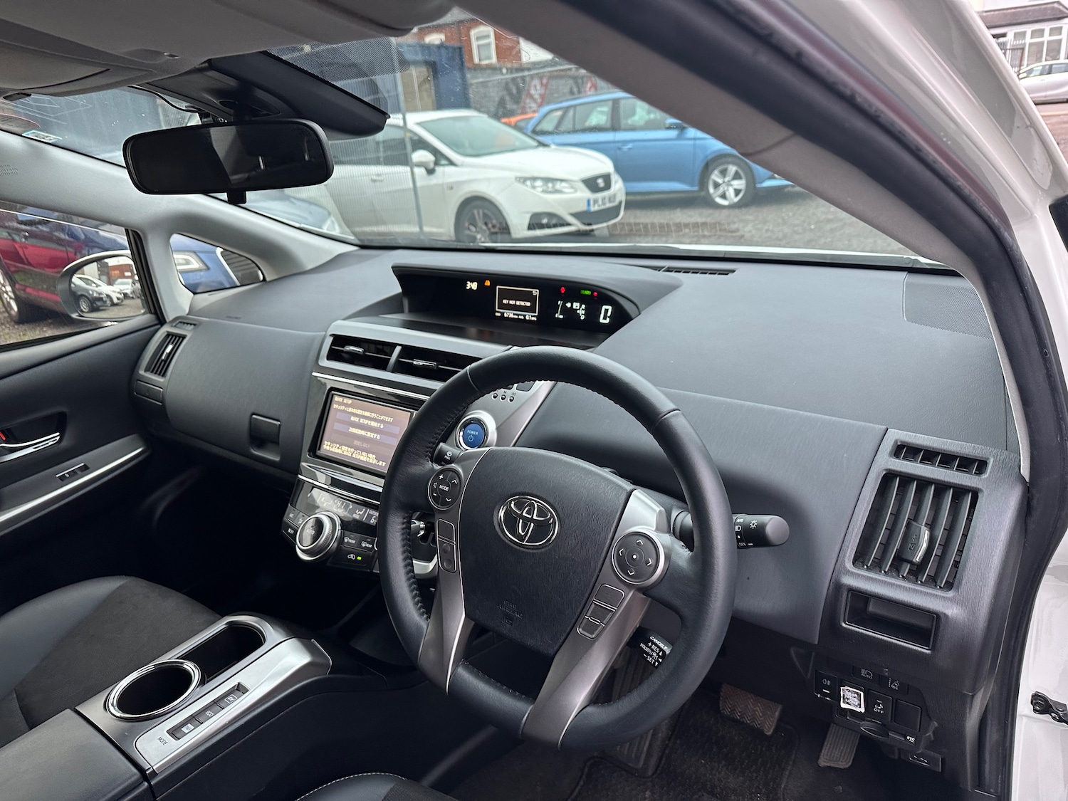 Used Toyota Prius+ 2025 for sale - 77037502: Photo 10