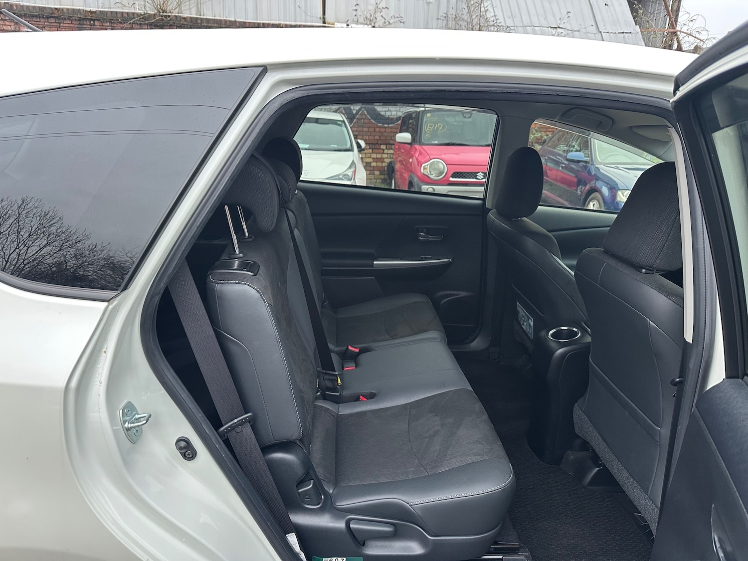 Used Toyota Prius+ 2025 for sale - 77037502: Photo 11