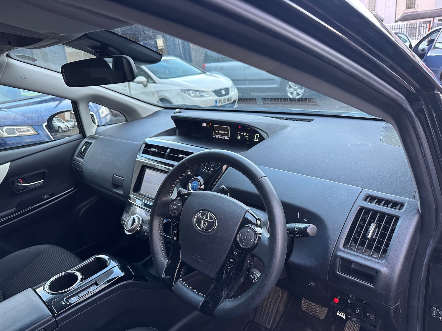 Used Toyota Prius+ 2026 for sale - 77341092: Photo 10