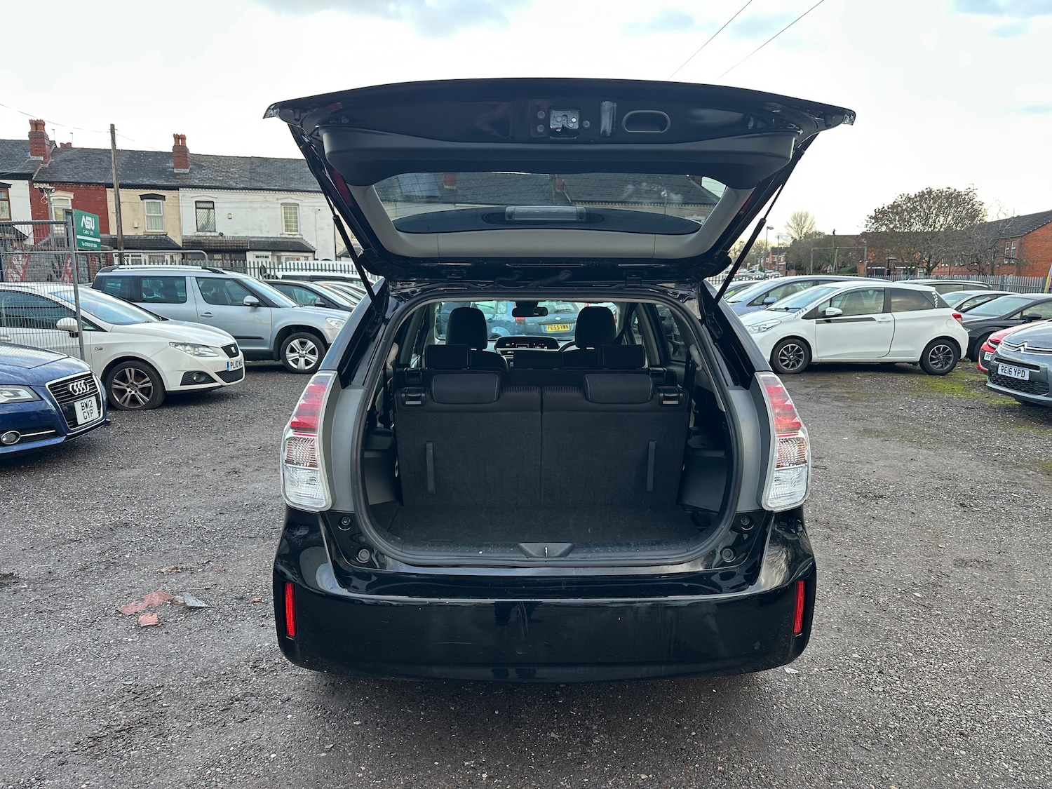 Used Toyota Prius+ 2026 for sale - 77341092: Photo 14