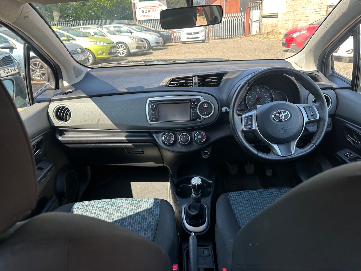 Used Toyota Yaris 2013 for sale - 76469088: Photo 11