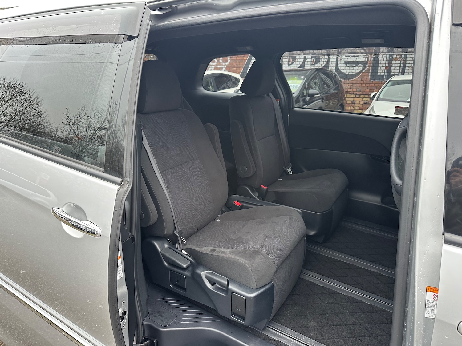 Used Toyota Estima for sale - 77204985: Photo 11