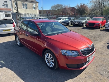 Used Skoda Octavia 2014 for sale - 76469109: Photo