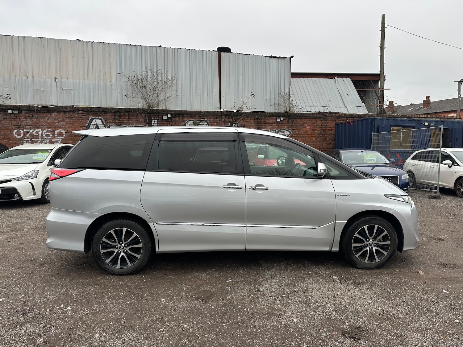 Used Toyota Estima for sale - 77059475: Photo 2