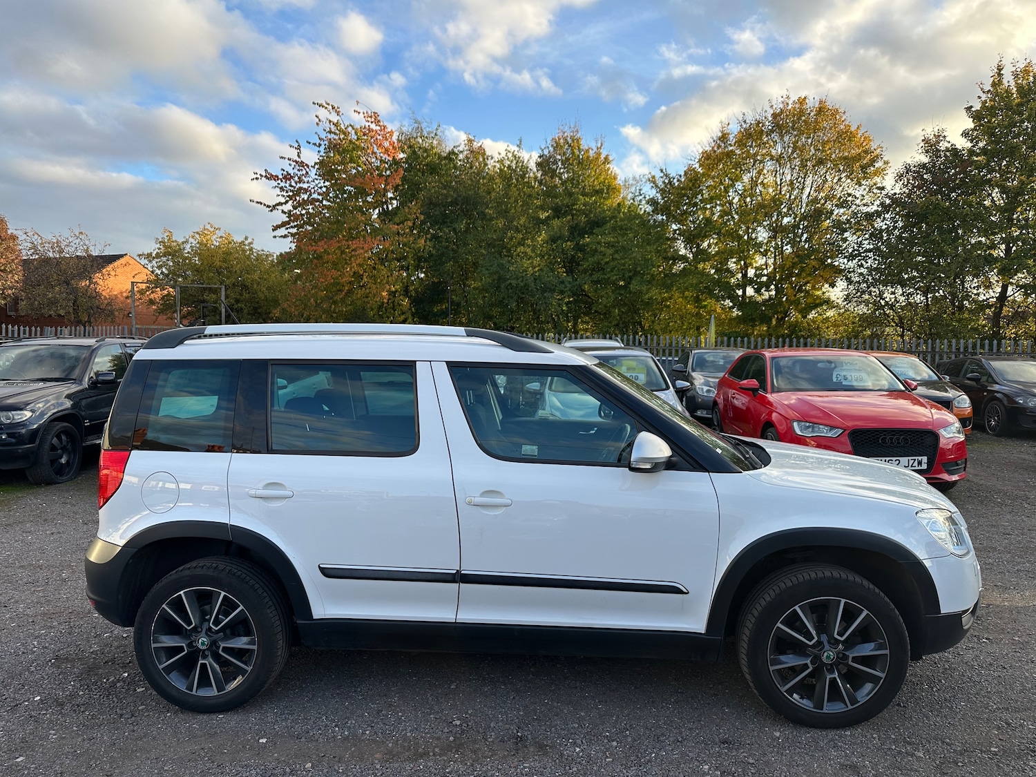 Used Skoda Yeti 2012 for sale - 76469125: Photo 2