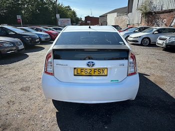 Used Toyota Prius 2023 for sale - 76469133: Photo