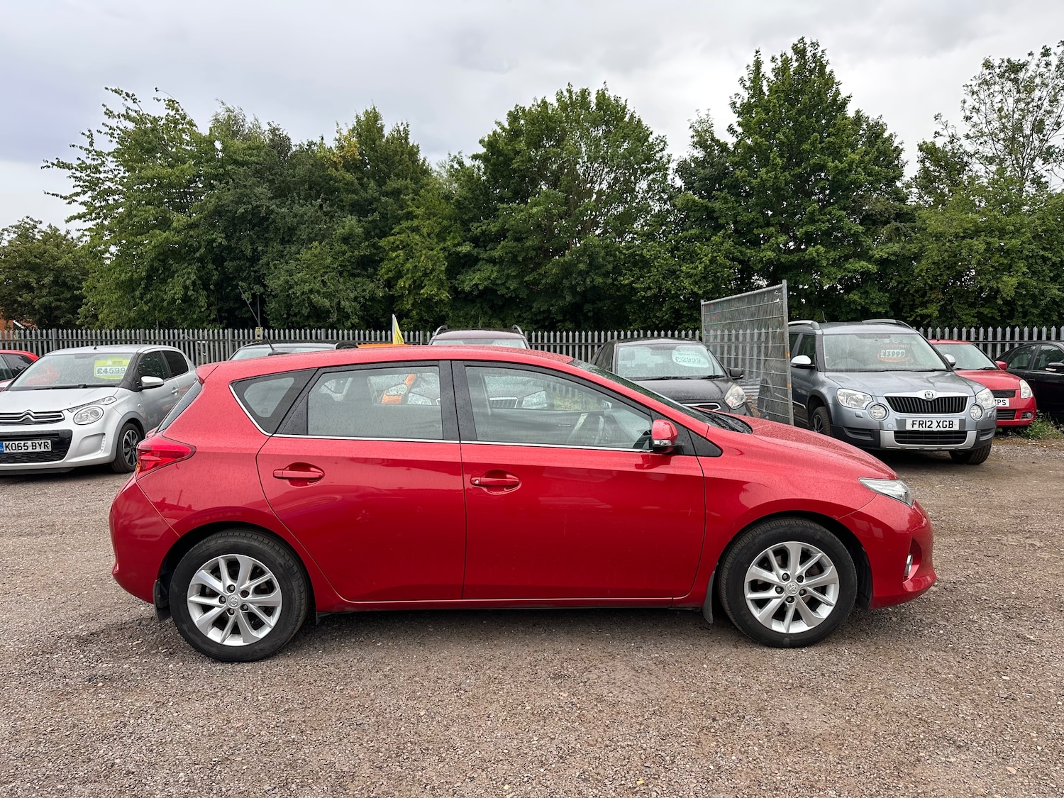 Used Toyota Auris 2014 for sale - 76469097: Photo 2