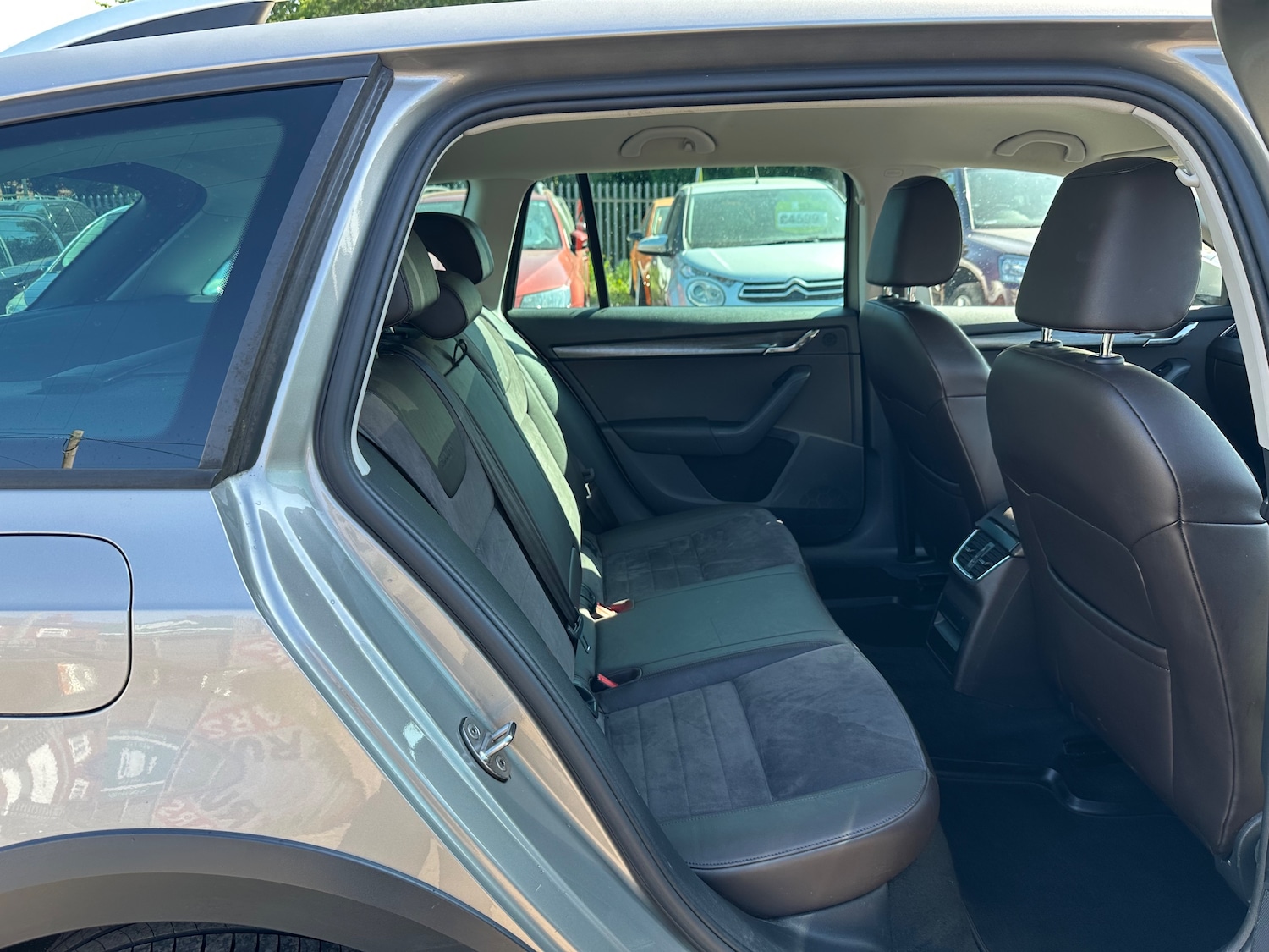 Used Skoda Octavia 2016 for sale - 76469091: Photo 12