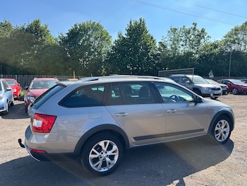 Used Skoda Octavia 2016 for sale - 76469091: Photo