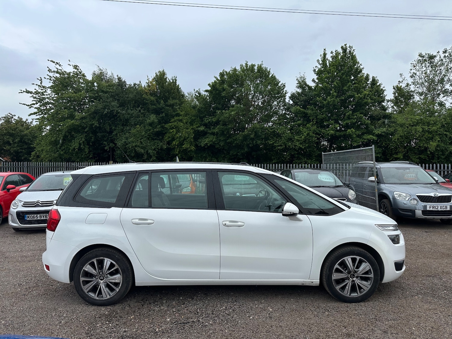 Used Citroen C4 Grand Picasso 2015 for sale - 76469095: Photo 2
