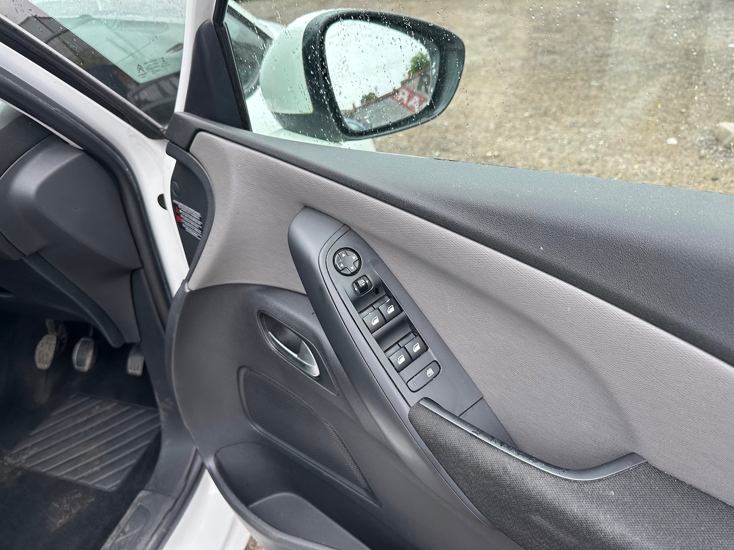 Used Citroen C4 Grand Picasso 2015 for sale - 76469095: Photo 9