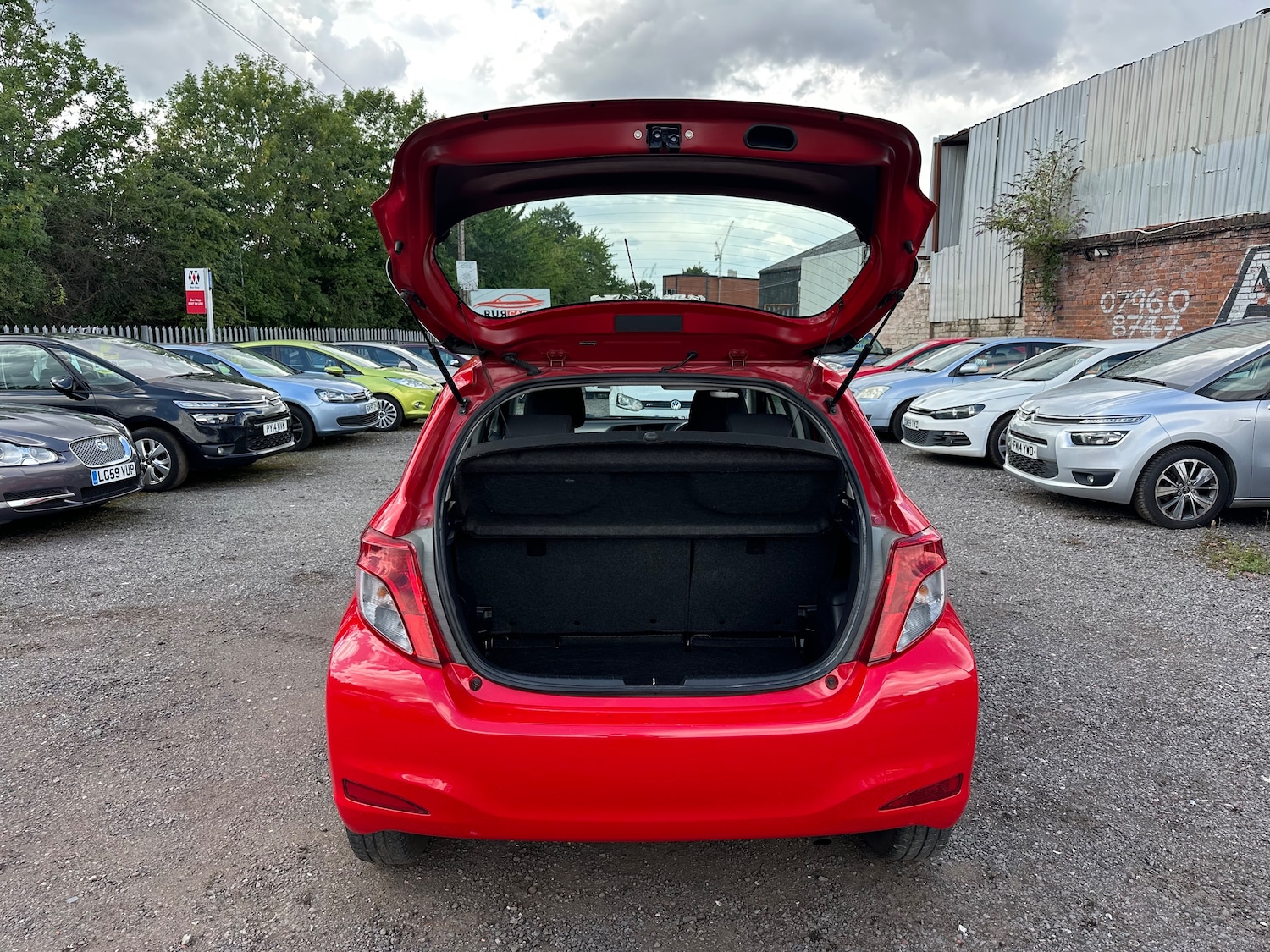 Used Toyota Yaris 2013 for sale - 76469100: Photo 14