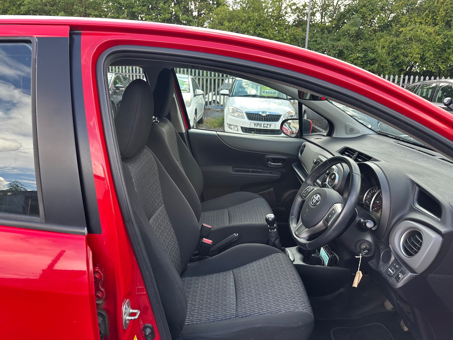 Used Toyota Yaris 2013 for sale - 76469100: Photo 9