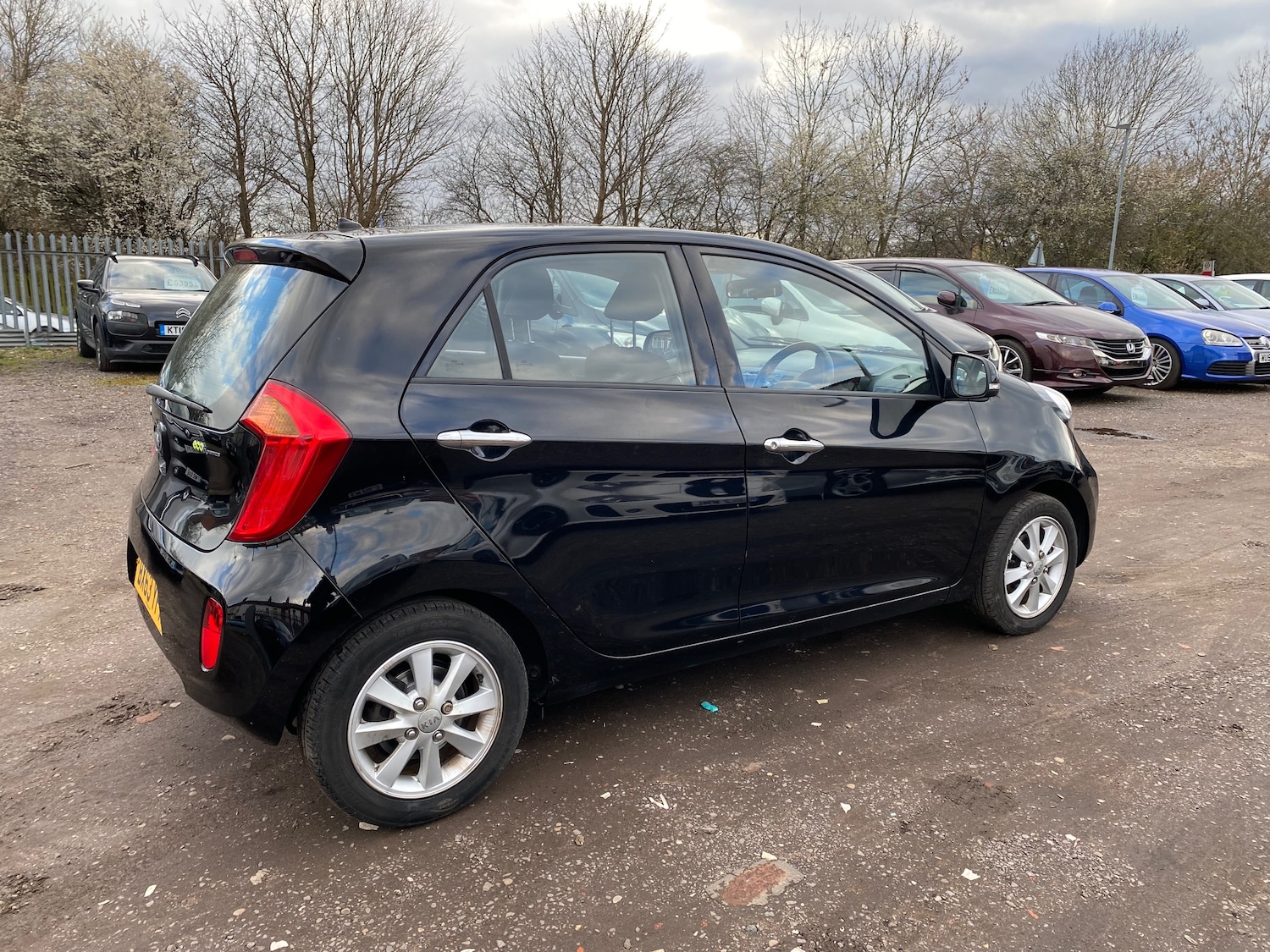 Used Kia Picanto 2013 for sale - 76469114: Photo 3