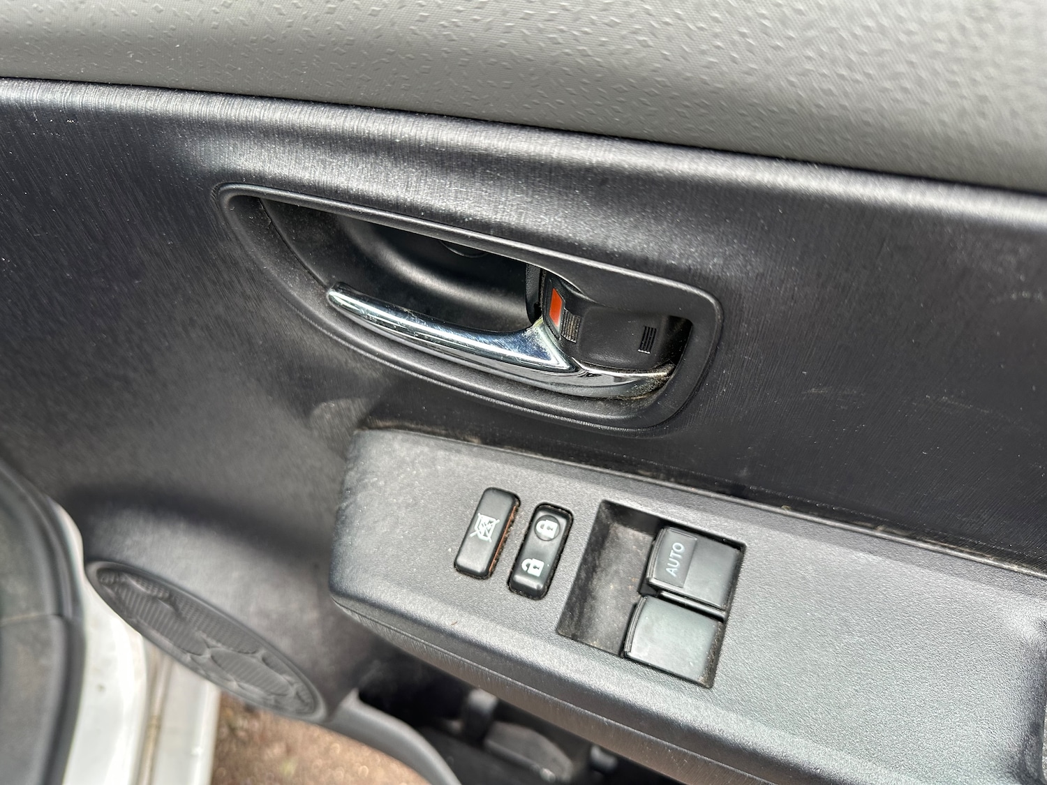 Used Toyota Yaris 2012 for sale - 77533690: Photo 11