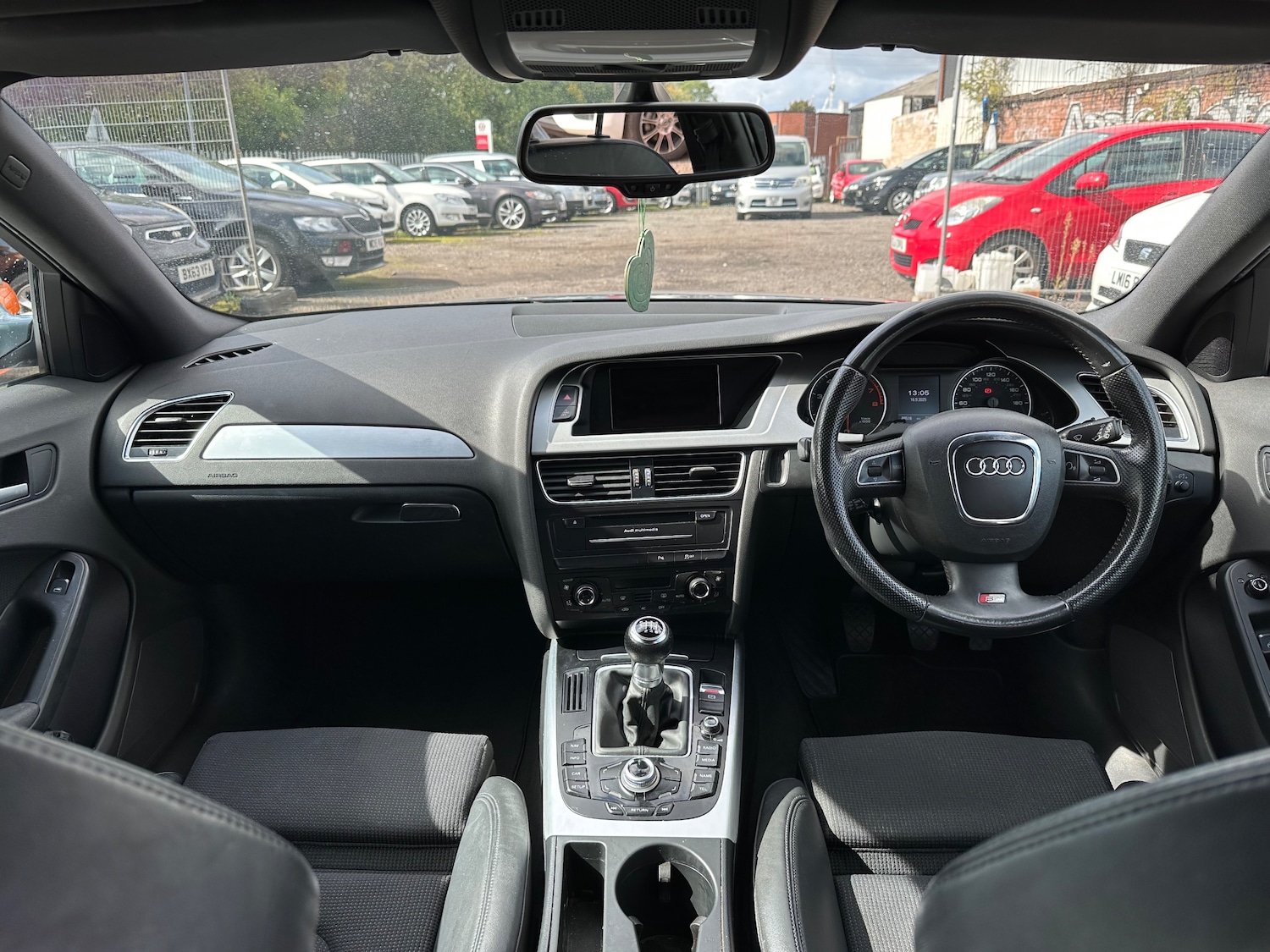 Used Audi A4 2010 for sale - 76469122: Photo 13