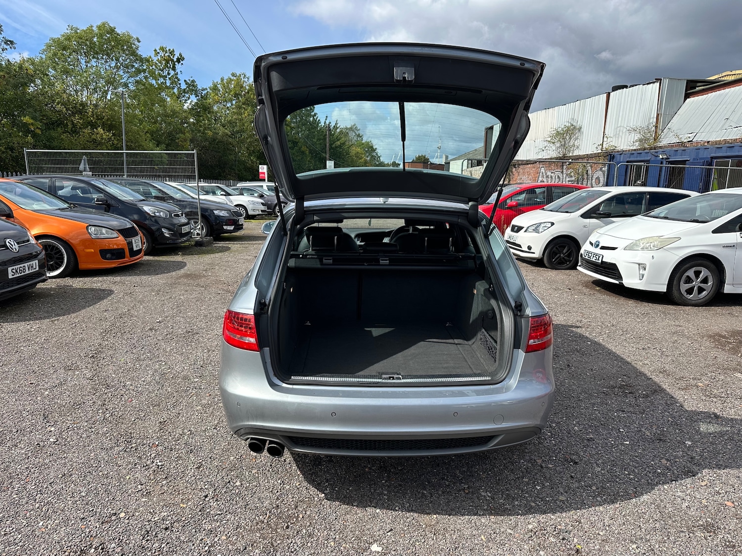 Used Audi A4 2010 for sale - 76469122: Photo 14