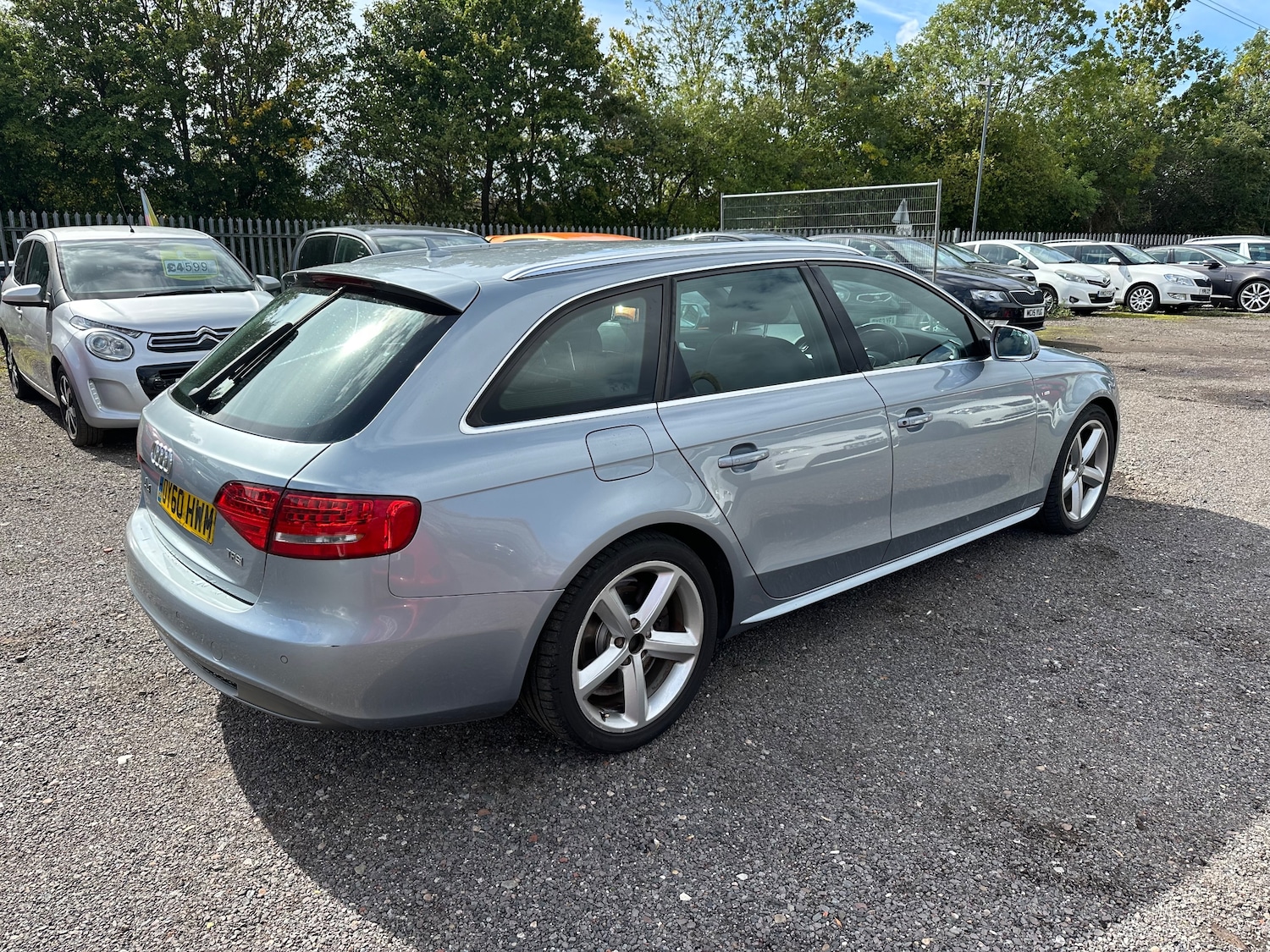 Used Audi A4 2010 for sale - 76469122: Photo 3