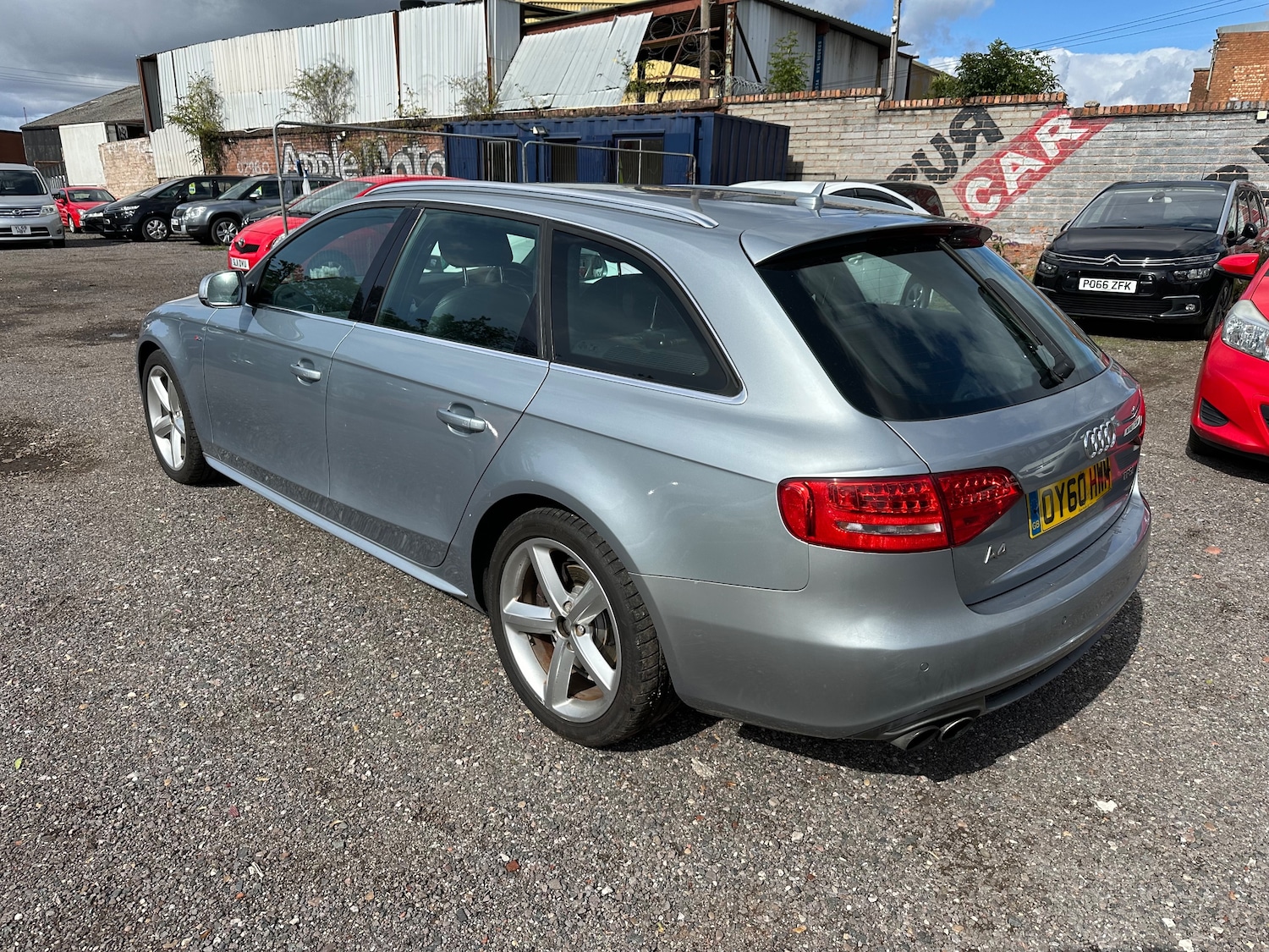 Used Audi A4 2010 for sale - 76469122: Photo 5