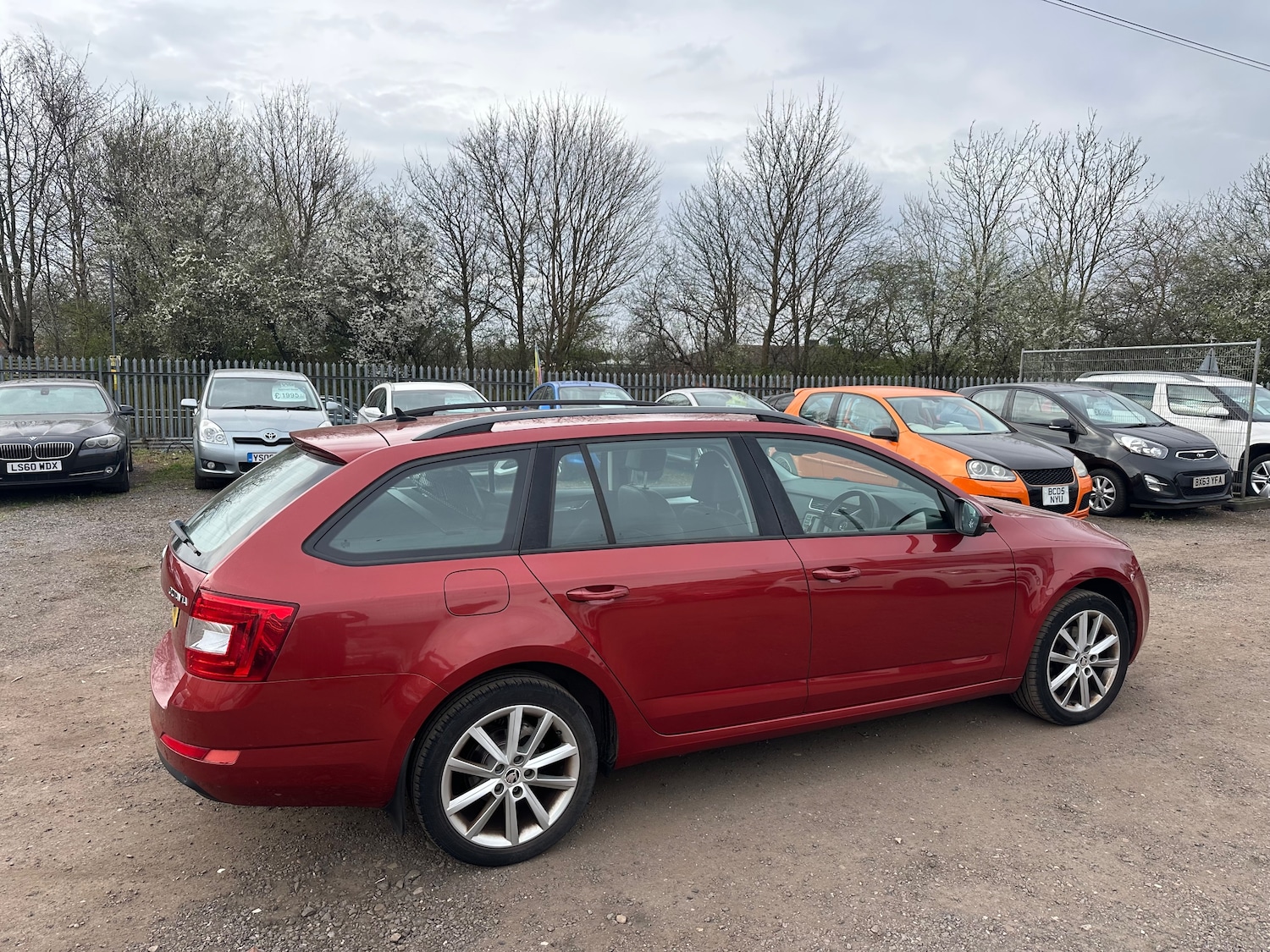 Used Skoda Octavia 2014 for sale - 76469107: Photo 3