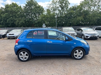 Used Toyota Yaris 2010 for sale - 79266430: Photo