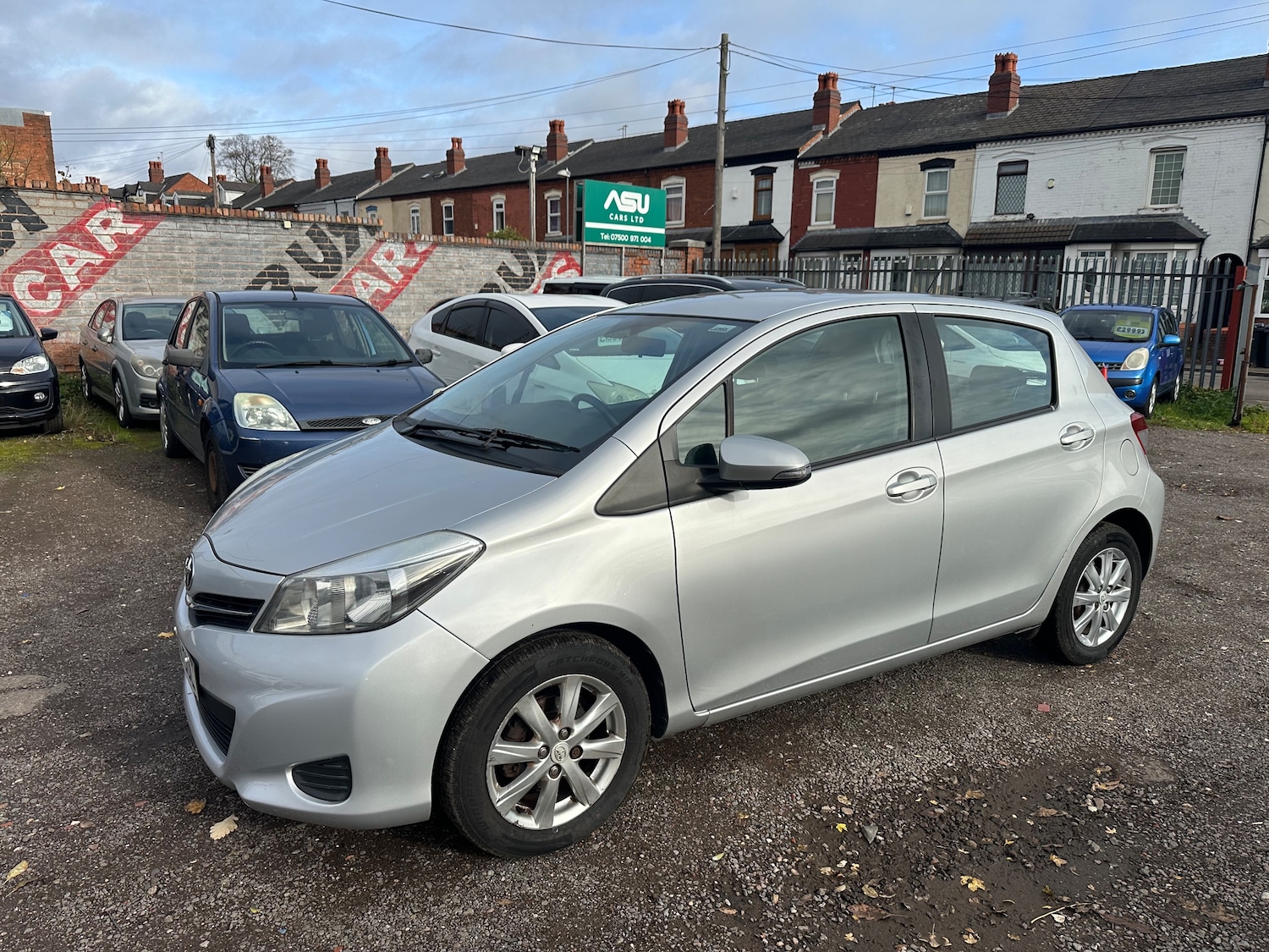 Used Toyota Yaris 2013 for sale - 76469123: Photo 7